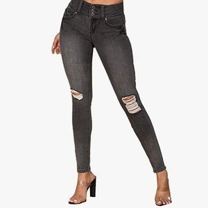 EUC Black Skinny Jeans - Stretchy!